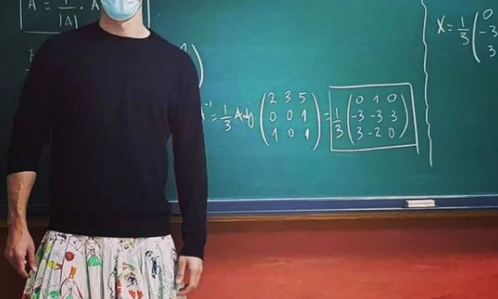 Ισπανία: Καθηγητές και μαθητές πηγαίνουν στα σχολεία φορώντας φούστες